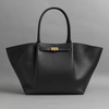 Luxurious shoulder bag with gold details