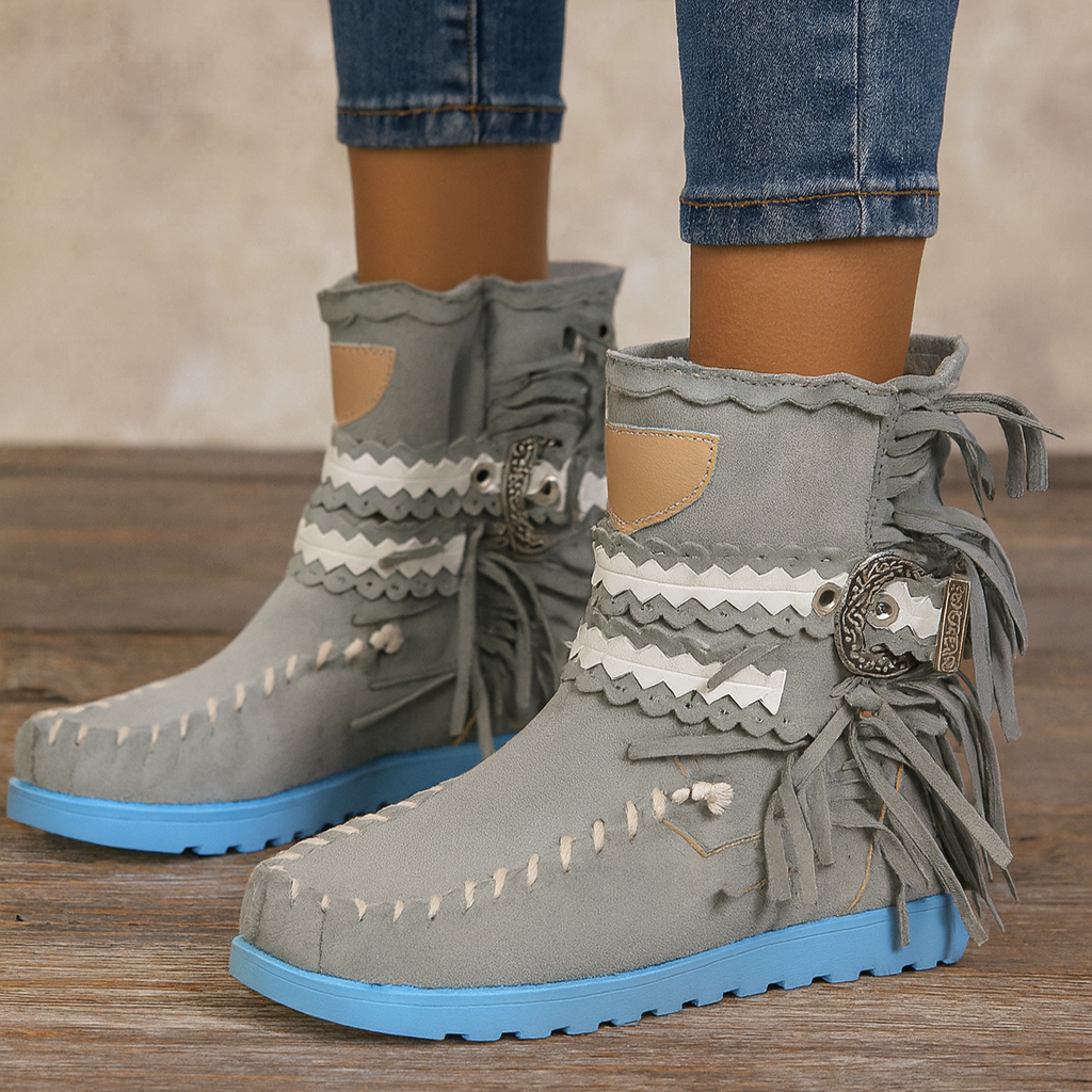 Bohemian western boots with fringes