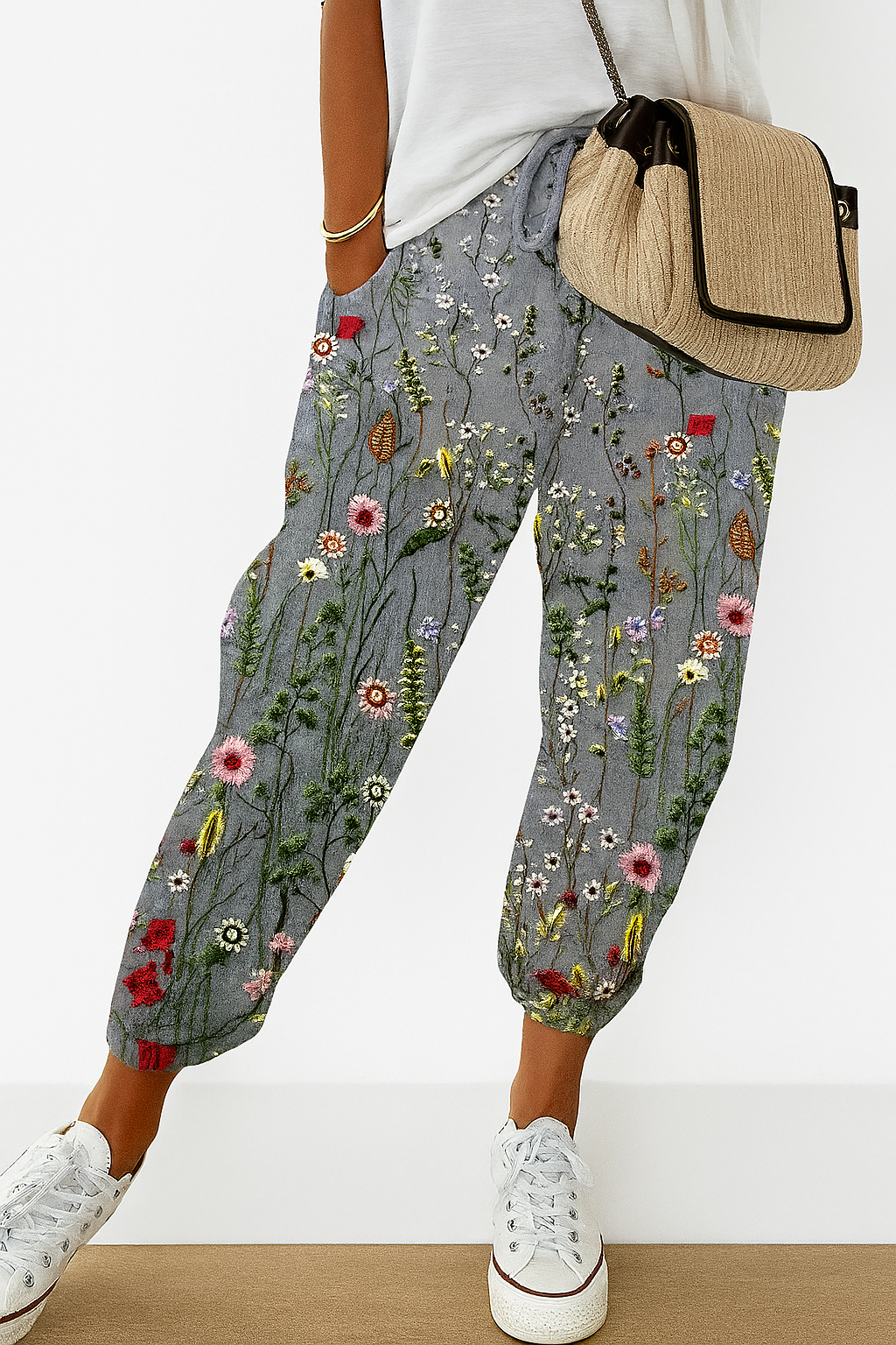 Loose-fitting pants with print for women