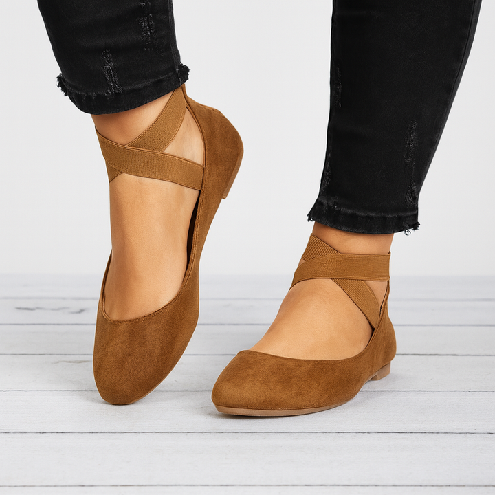 Ballerinasko med semsket finish og elastiske stropper