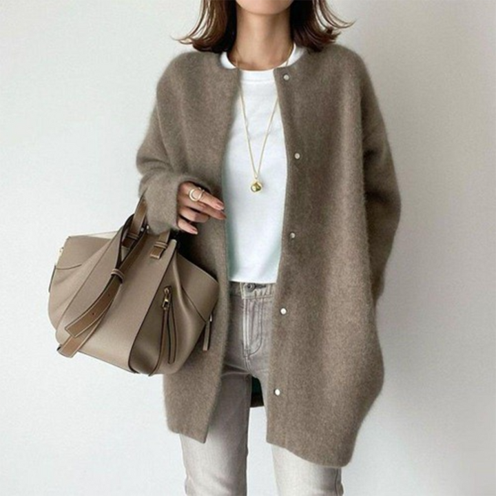 Refined cardigan with style