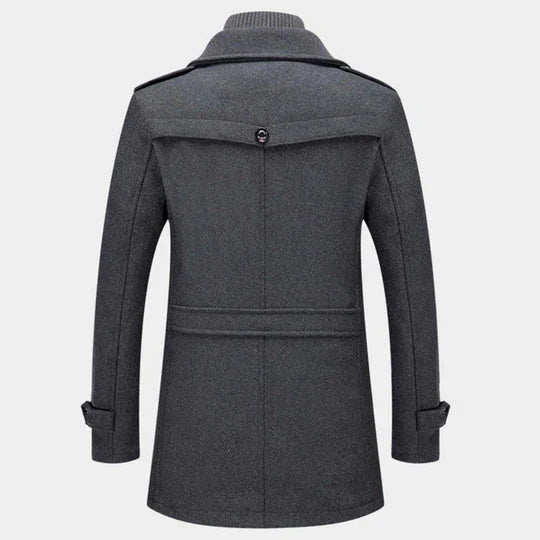 Split winter jacket for men: Warmth and style combined