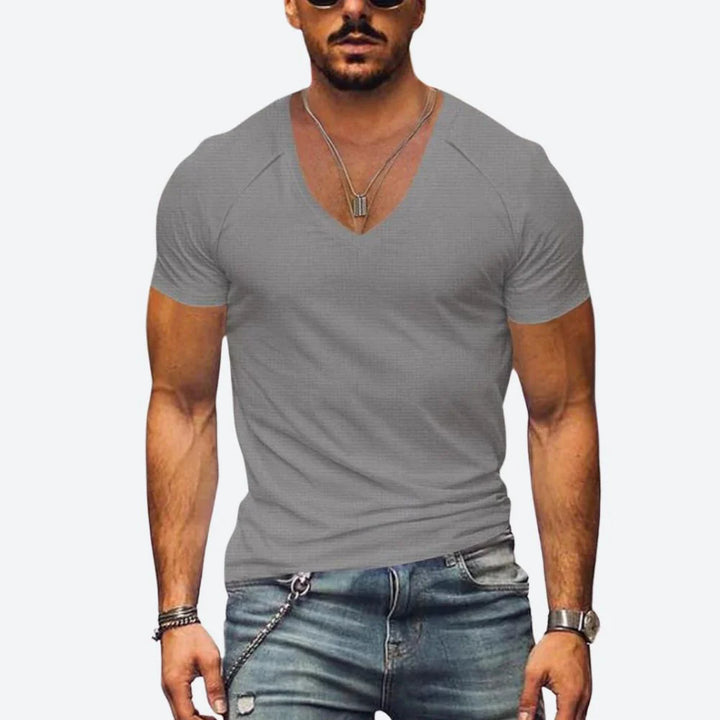Breathable summer shirt for men with modern fit