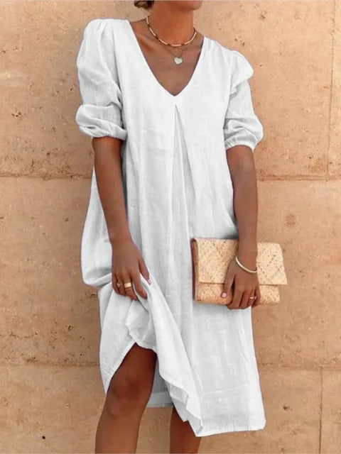 Elegant and Relaxed Midi Dress with Flattering Silhouette
