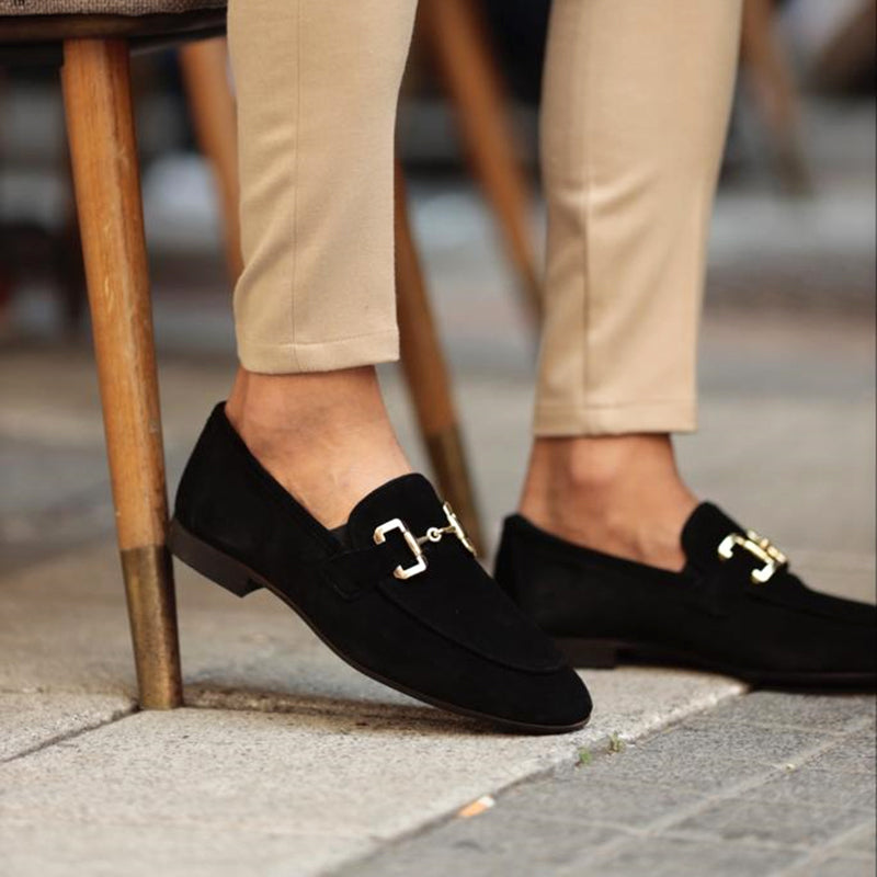 Elegant men's loafers in suede leather with horsebit detail
