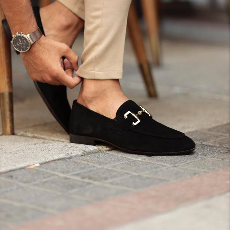 Elegant men's loafers in suede leather with horsebit detail