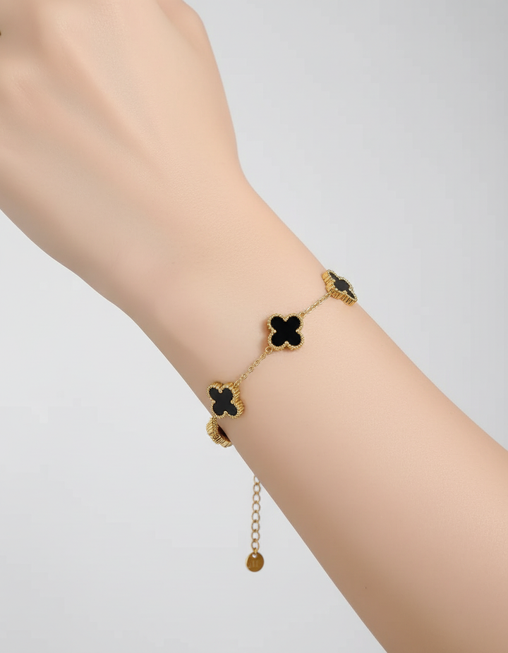 Elegant armbånd med kløvermotiv – FlowerShine