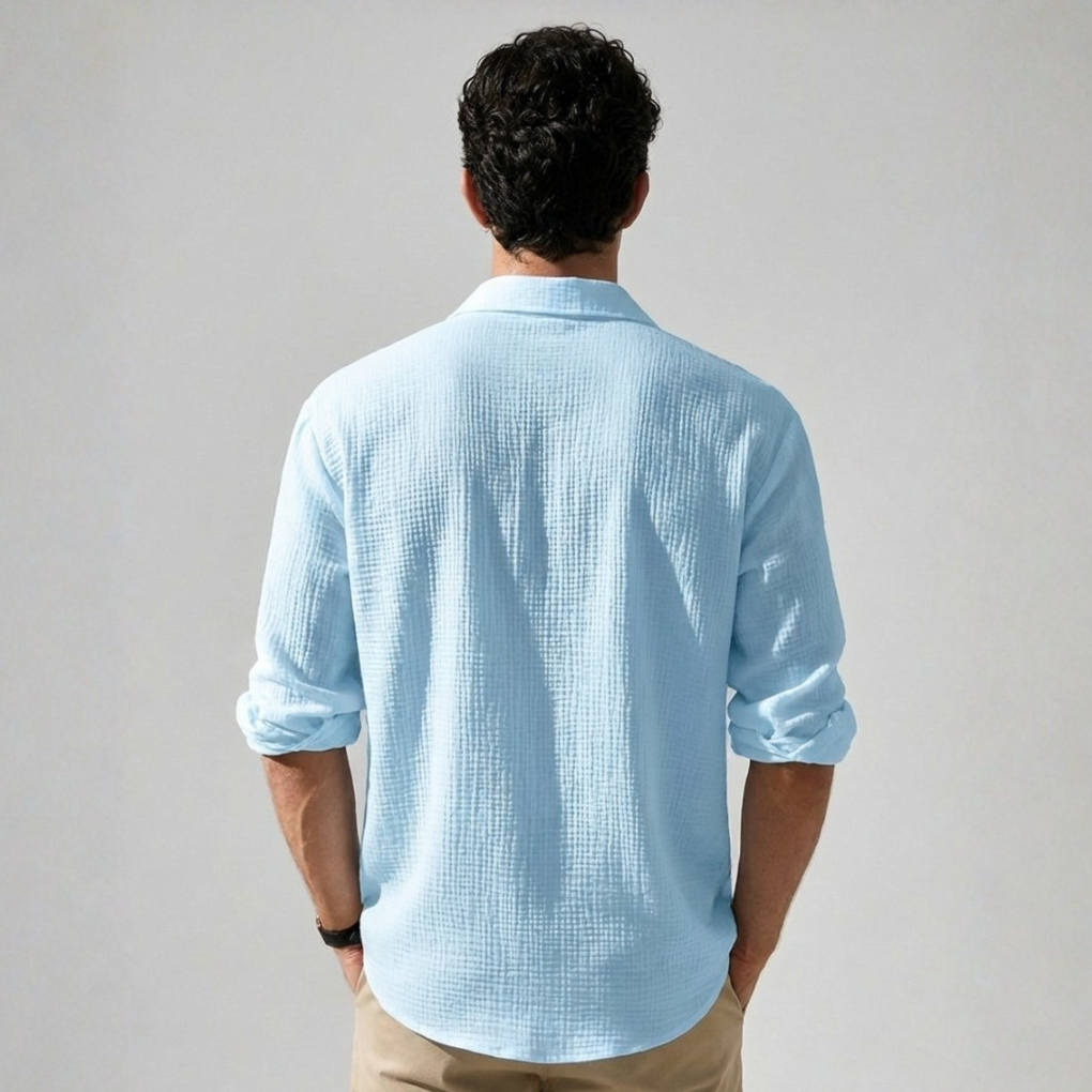 Lett ensfarget herreskjorte i bomull og lin