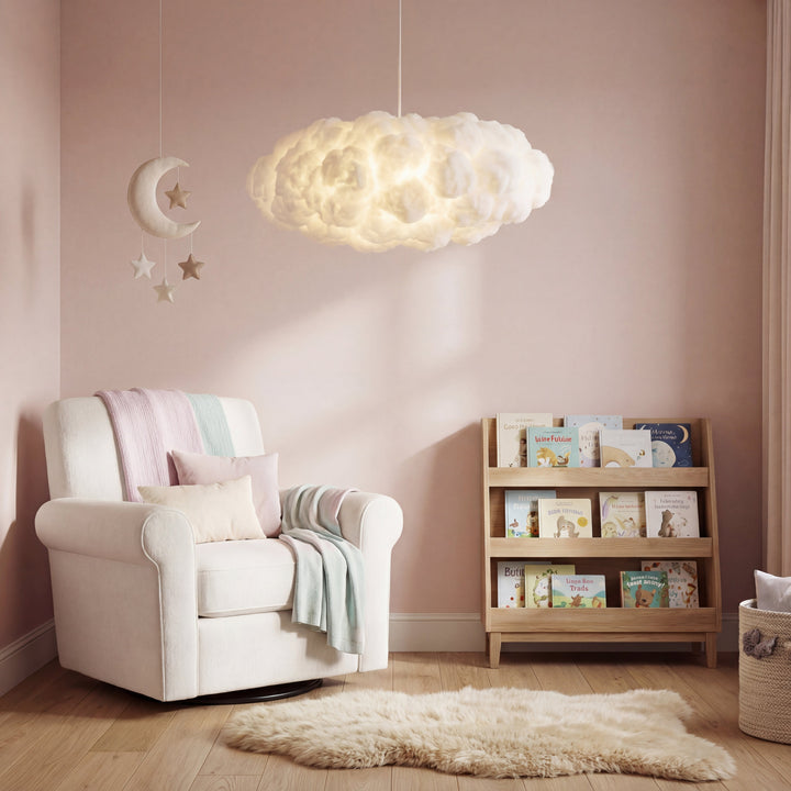 Skyformet LED-taklampe i PVC og metall