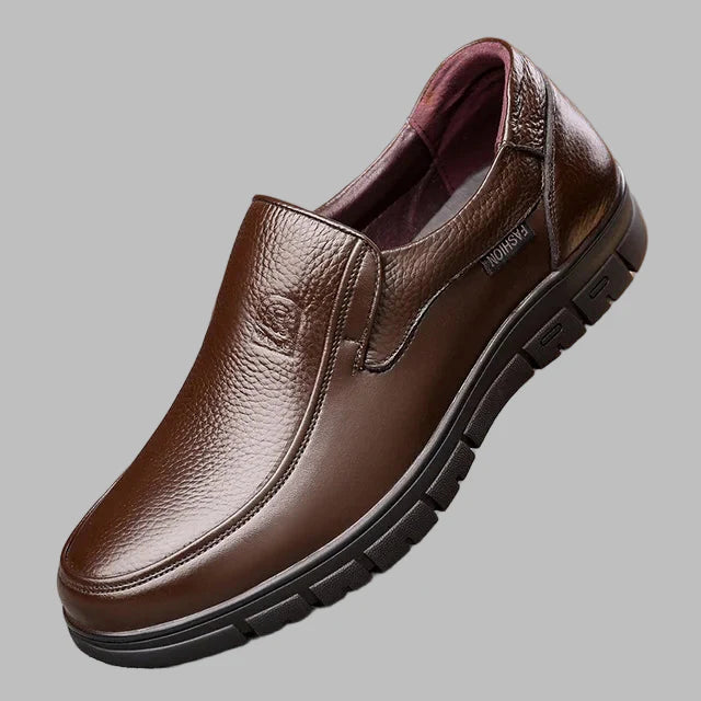 Men's shoes in genuine leather