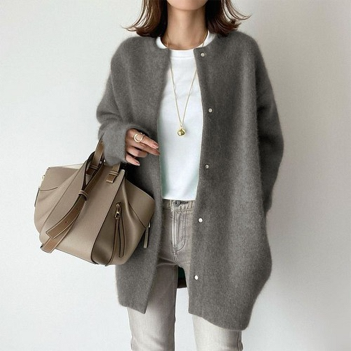 Refined cardigan with style