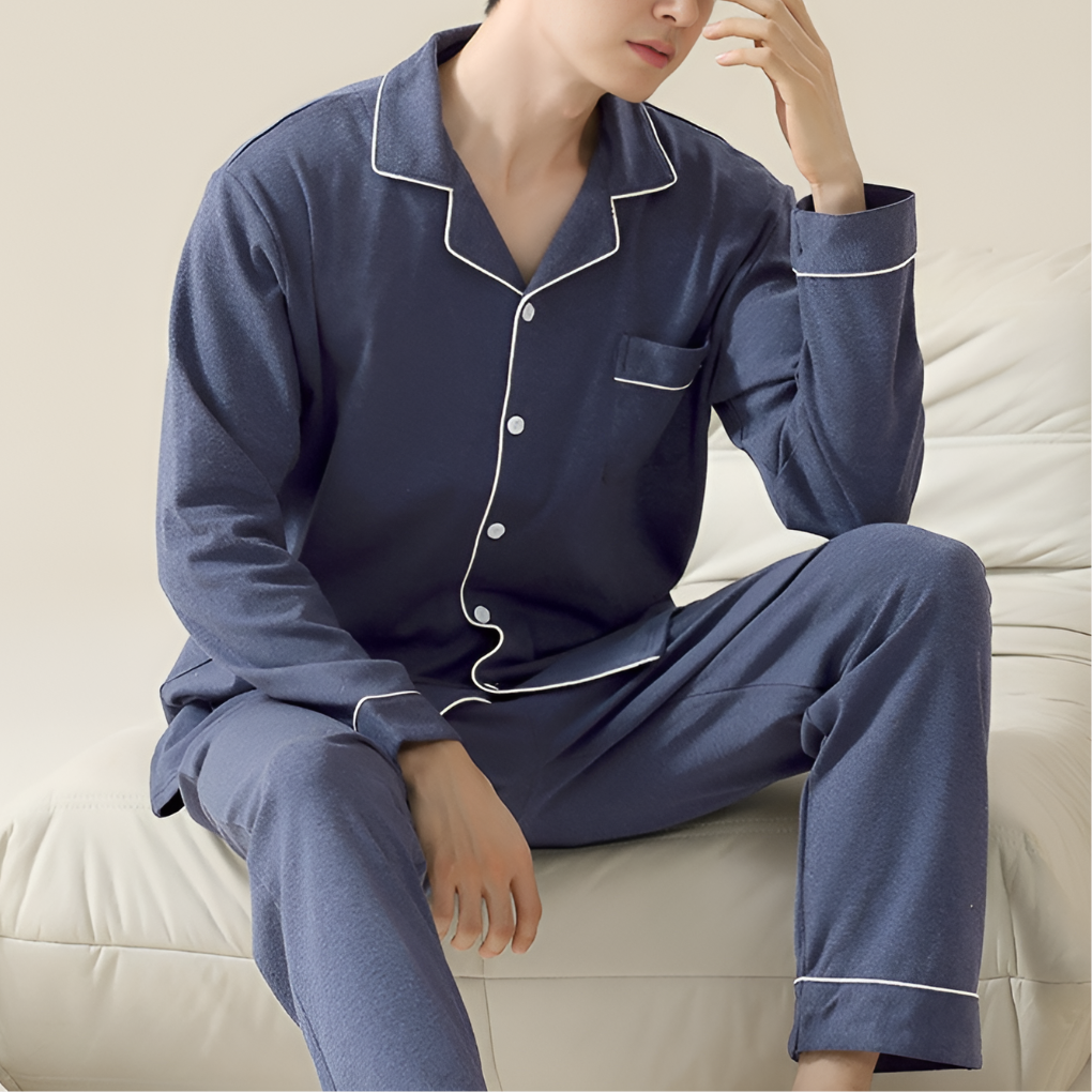 Comfortable Cotton Men's PajamasKomfortabel bomullspyjamas for menn