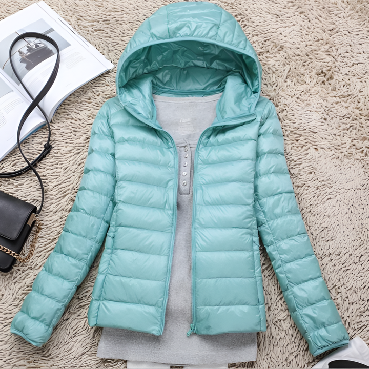 Ultralett, pakkbar dunjakke med hette for kvinner