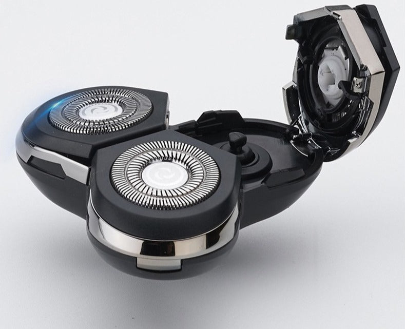 Rechargeable electric shaver for wet and dry use