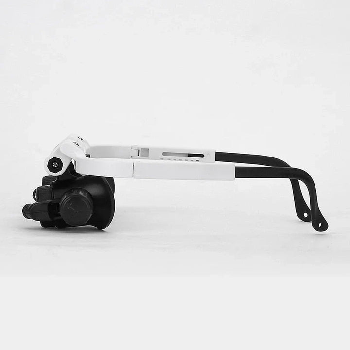 Magnifying glass with LED lighting and adjustable lenses