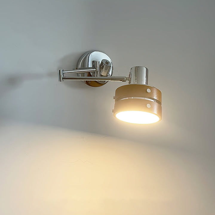 Vegglampe i krom og tre, retrostil