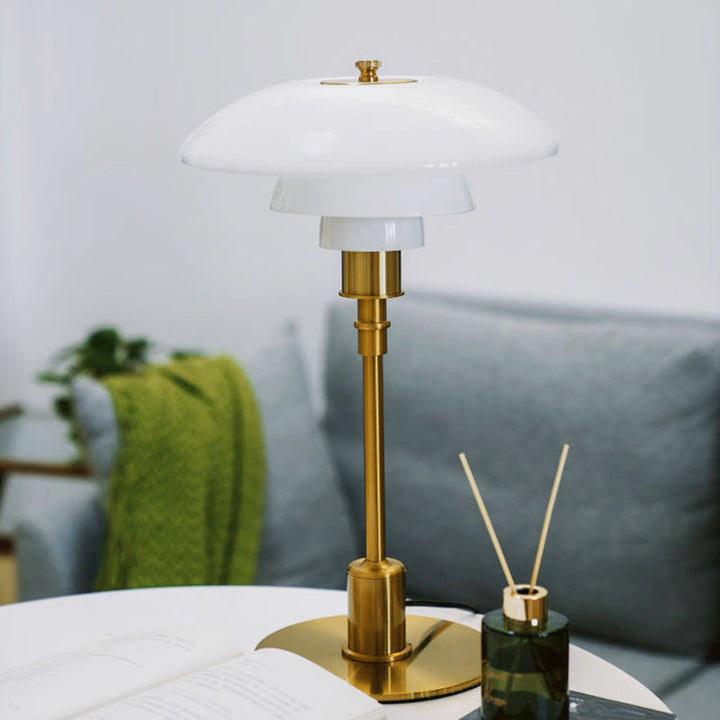 Dansk Designbordlampe