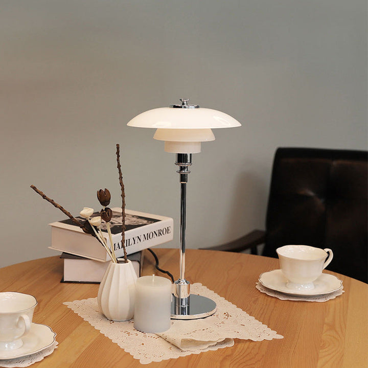 Dansk Designbordlampe