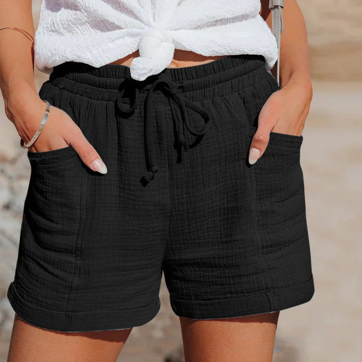 Airy comfort – effortless style for warm days