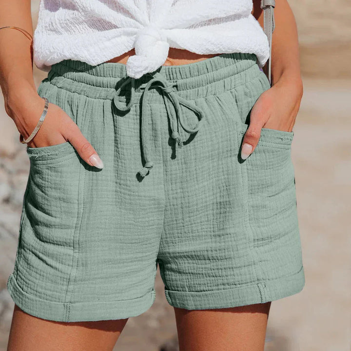 Airy comfort – effortless style for warm days