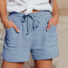Airy comfort – effortless style for warm days