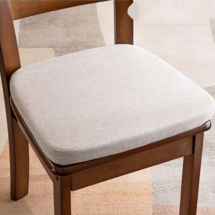 Ergonomic seat cushion in cotton and sponge