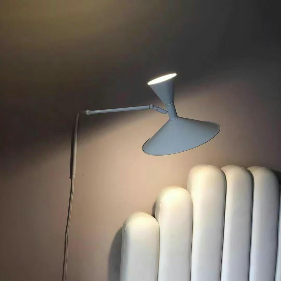 Justerbar Lustra Marseille Vegglampe