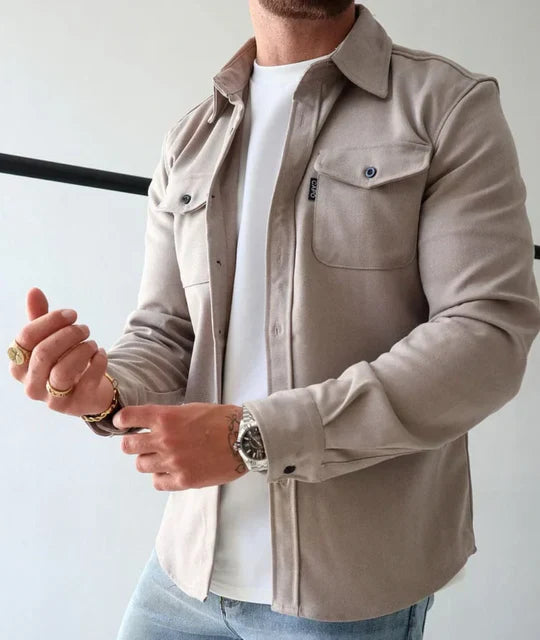 Men's long-sleeve shirt with pockets