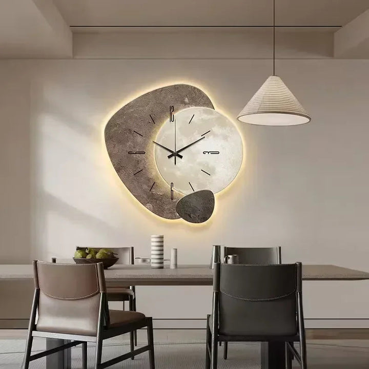 Moderne Veggklokke med Unikt Design