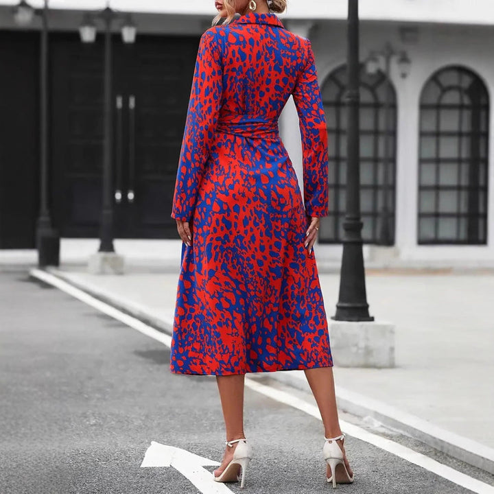 Atmungsaktives Midikleid mit Bindung in der Taille