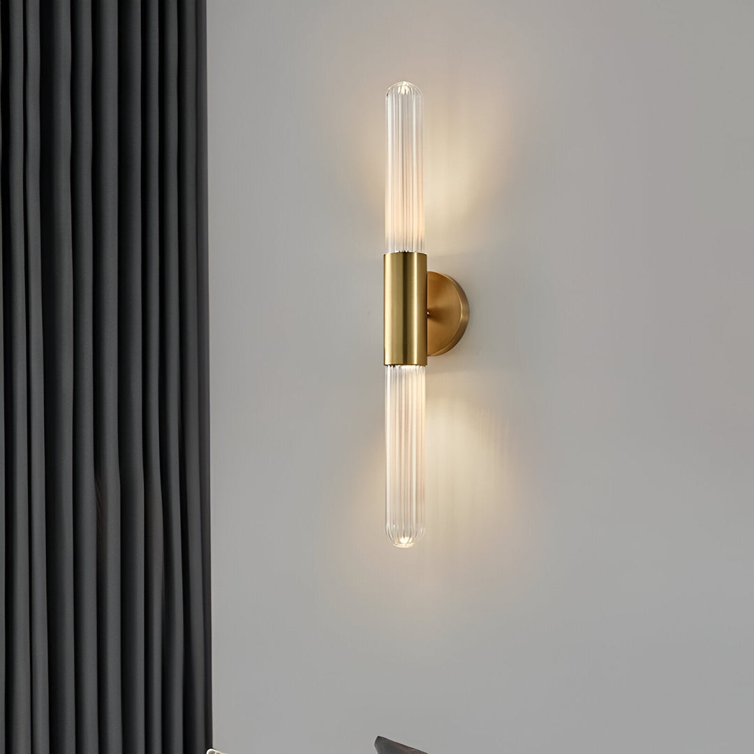 Nordisk Vegglampe i Glass med Vannbølgemønster i Messing LED 1 Lyskilde