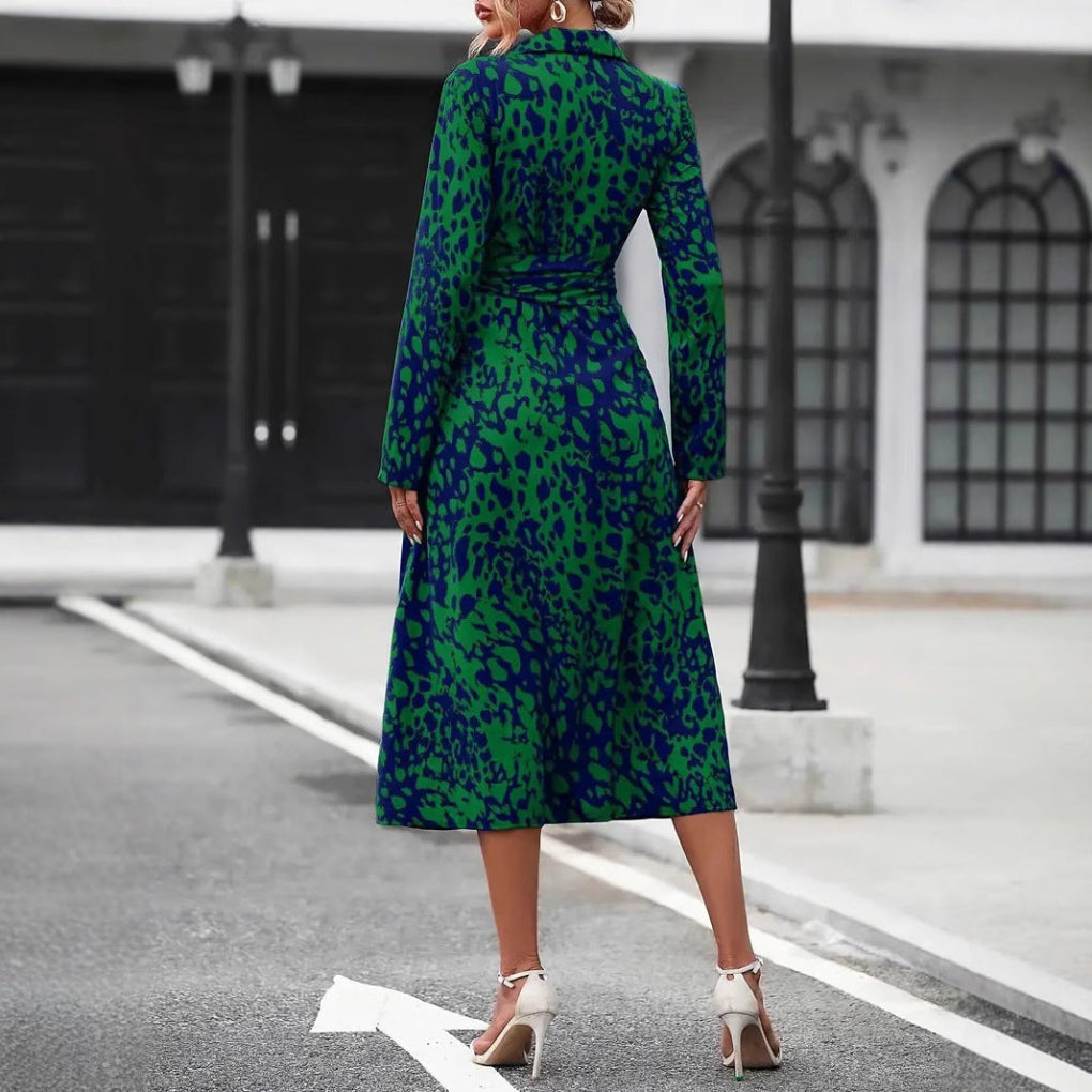 Atmungsaktives Midikleid mit Bindung in der Taille