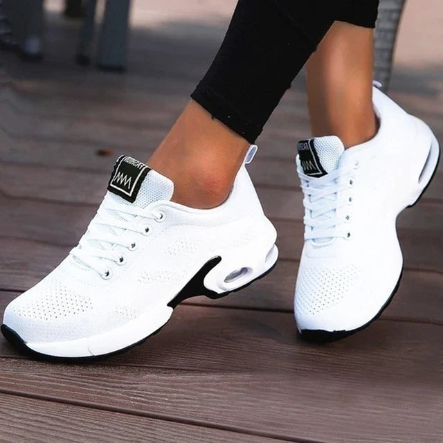 Lightweight orthopedic sneakers