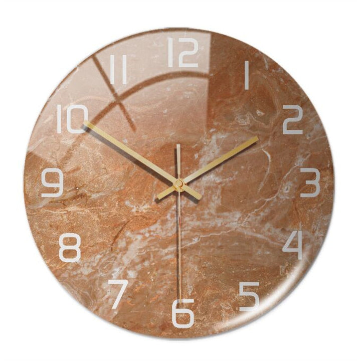 Elegant veggklokke med marmoreffekt – MarbleTime