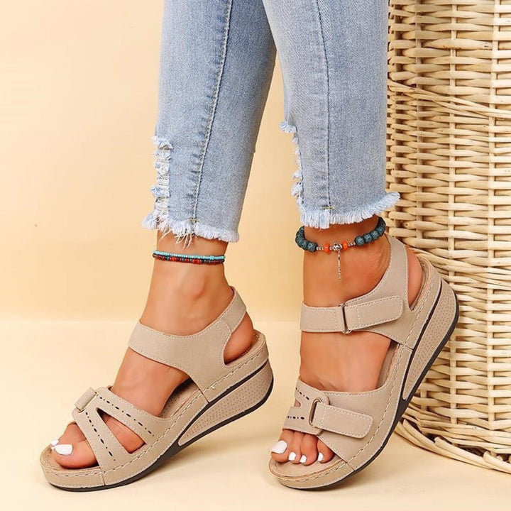 Comfortable everyday shoes for casual outfits
