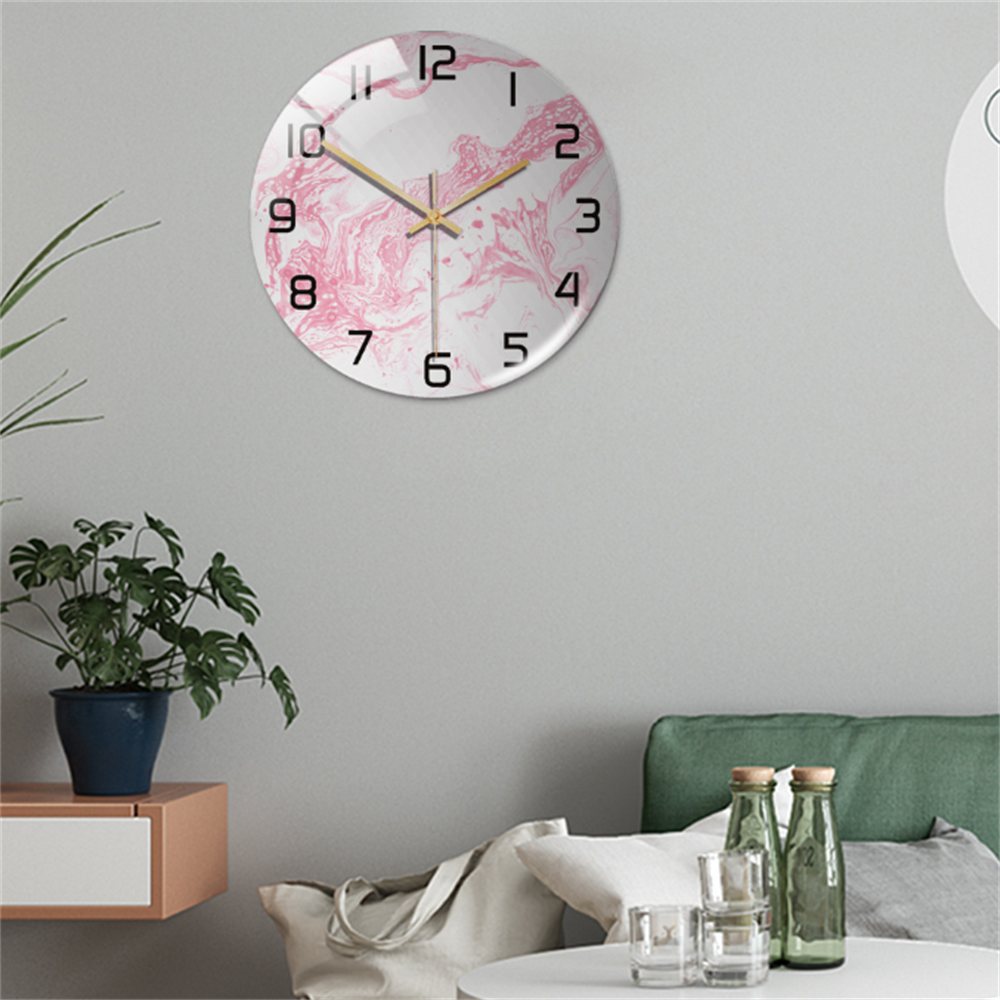 Elegant veggklokke med marmoreffekt – MarbleTime