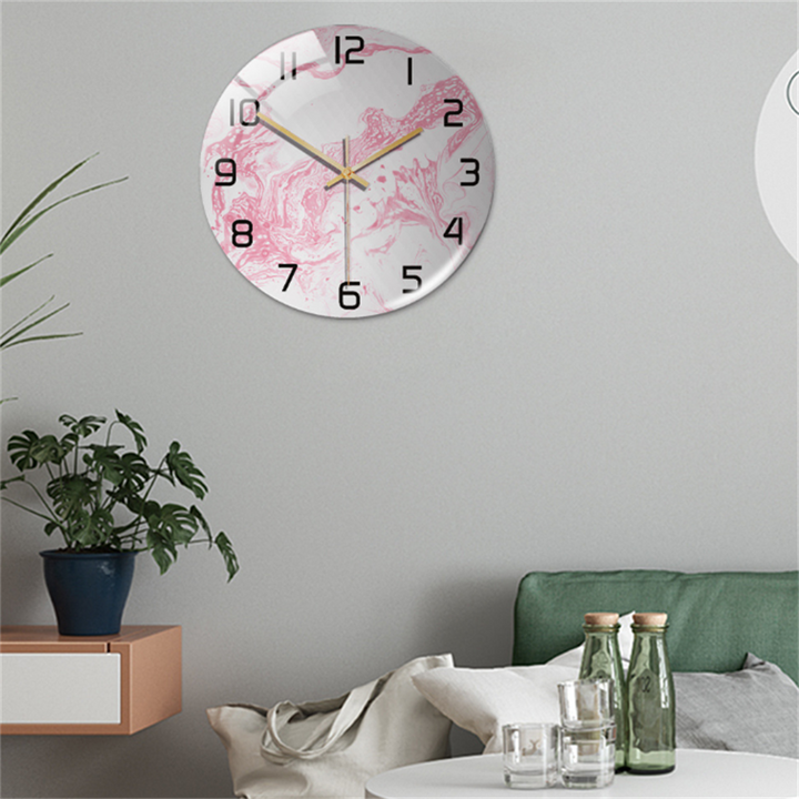 Elegant veggklokke med marmoreffekt – MarbleTime