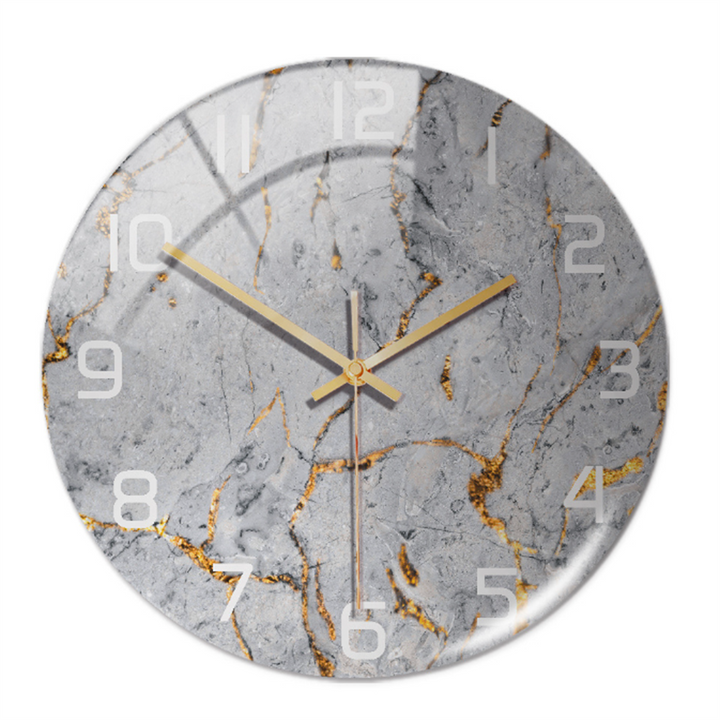 Elegant veggklokke med marmoreffekt – MarbleTime