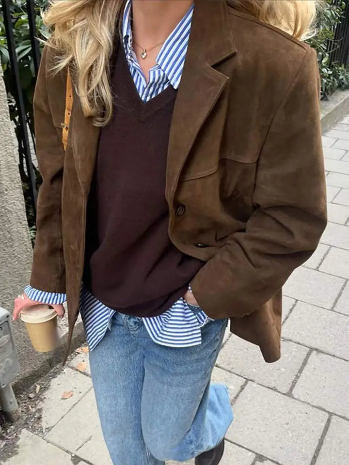 Klassisk Semsket Jakke med Tidløs Eleganse
