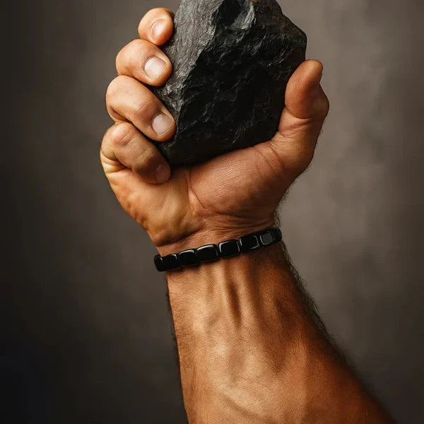 Hematittarmbånd for menn – Eleganse, styrke og stilfull energi