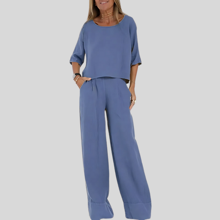 Women's set in linen blend with relaxed fit and two pieces