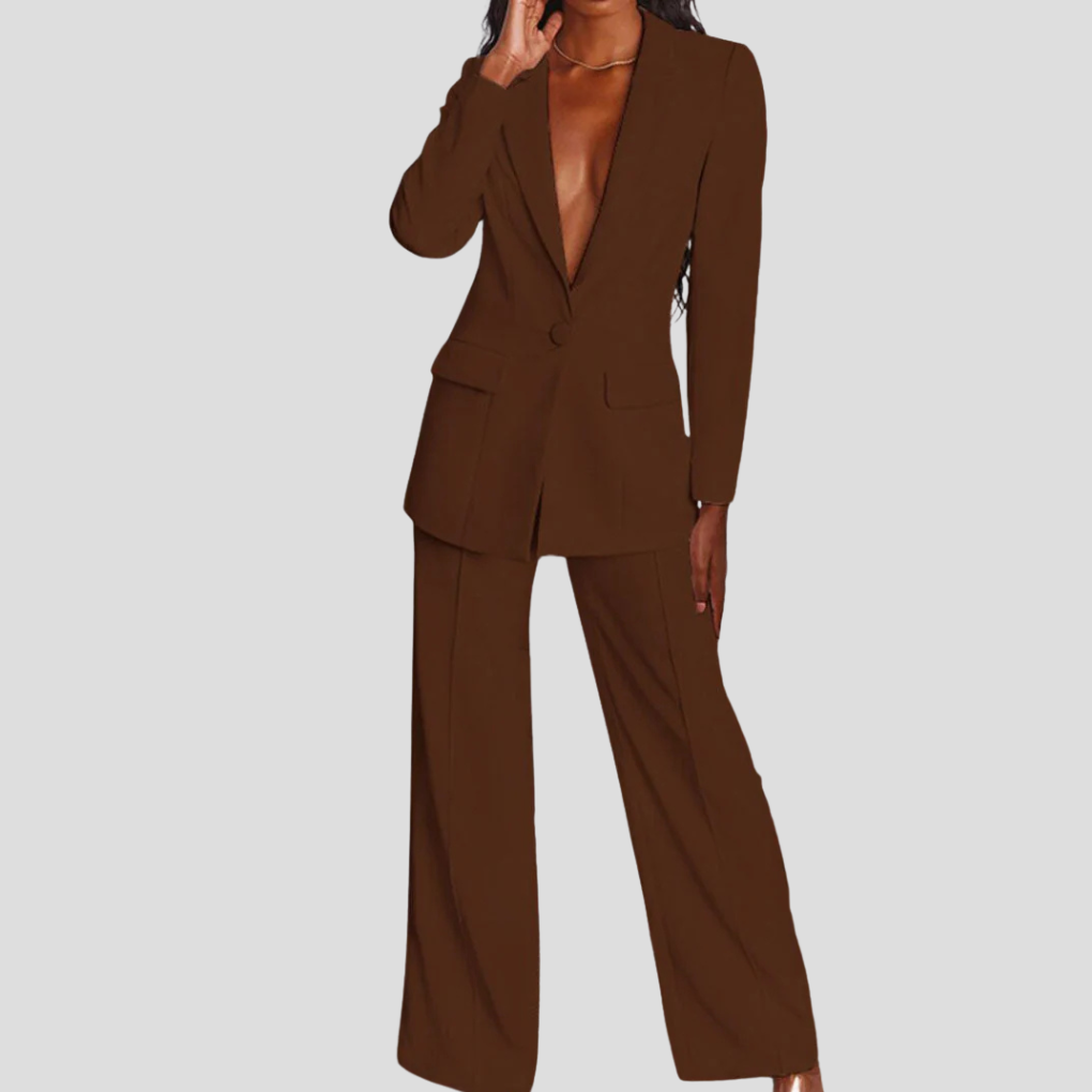 Blazer and pants set for women