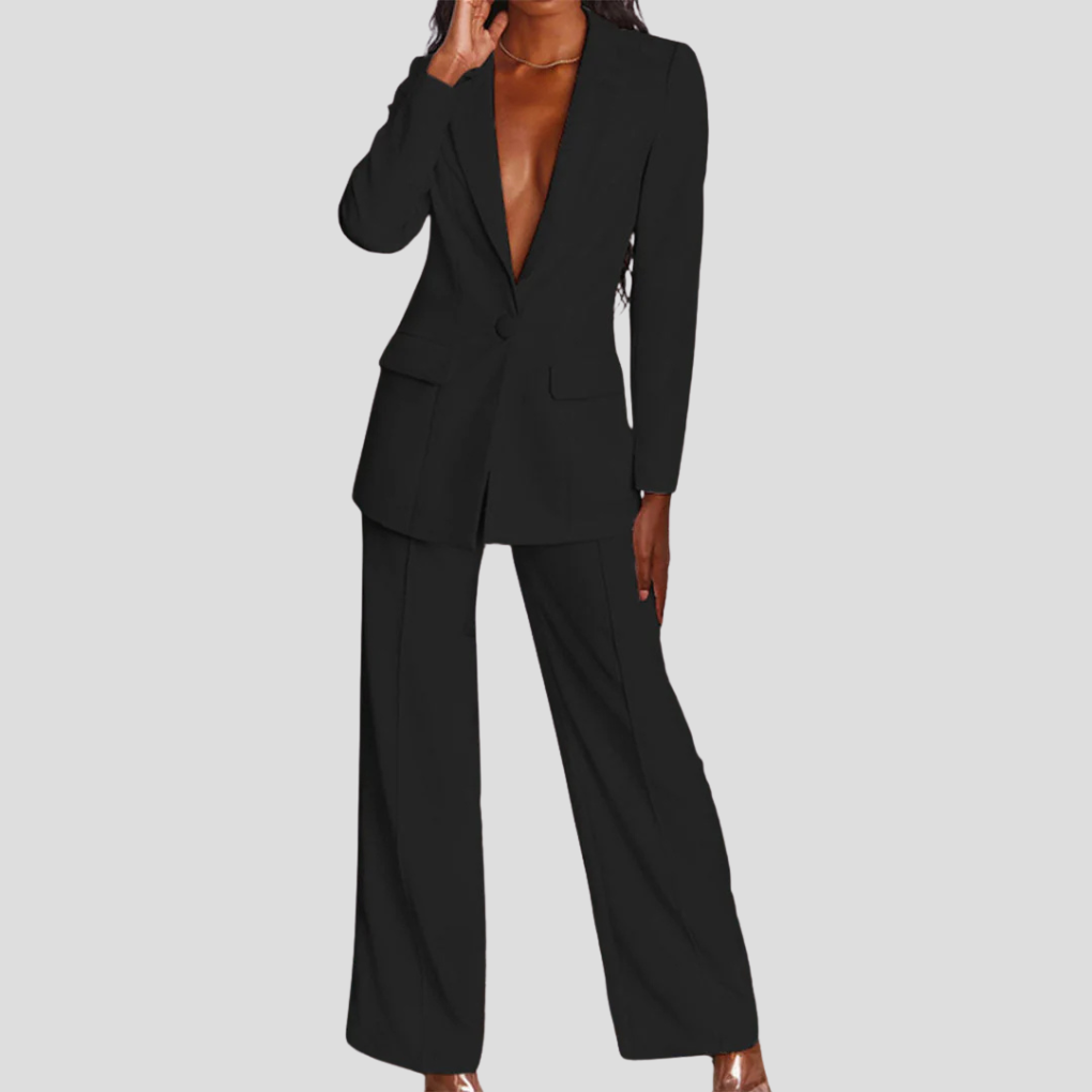 Blazer and pants set for women