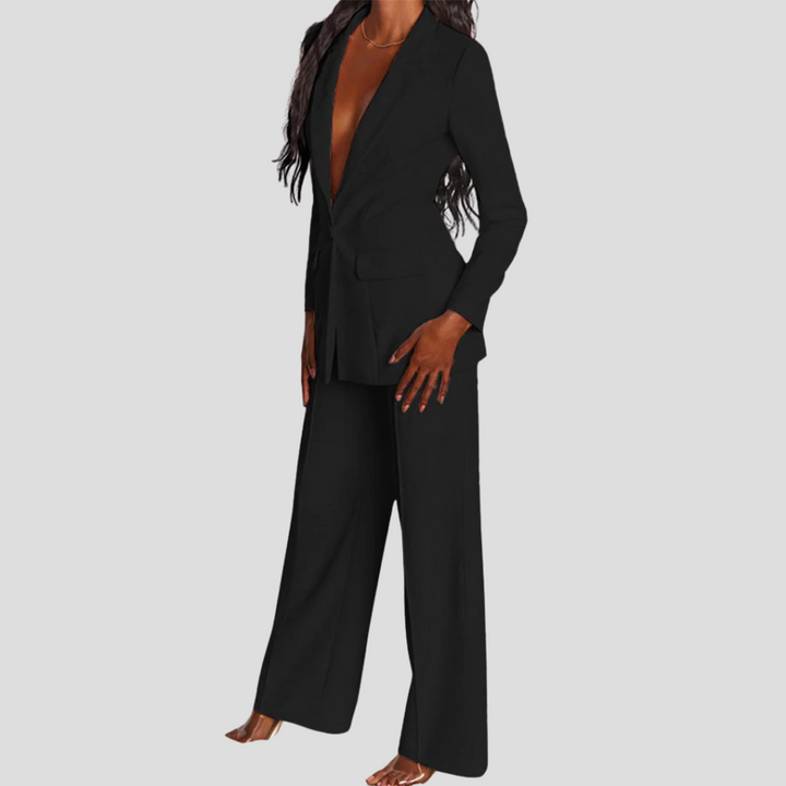 Blazer and pants set for women