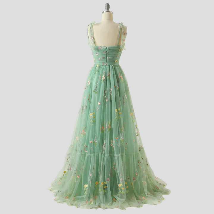 Ballkjole i tyll for kvinner