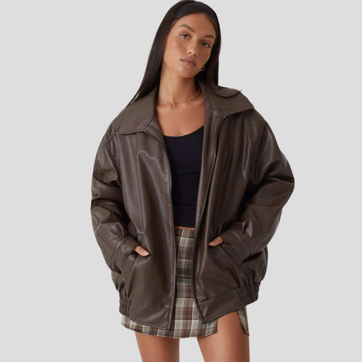 Women's jacket with relaxed fit