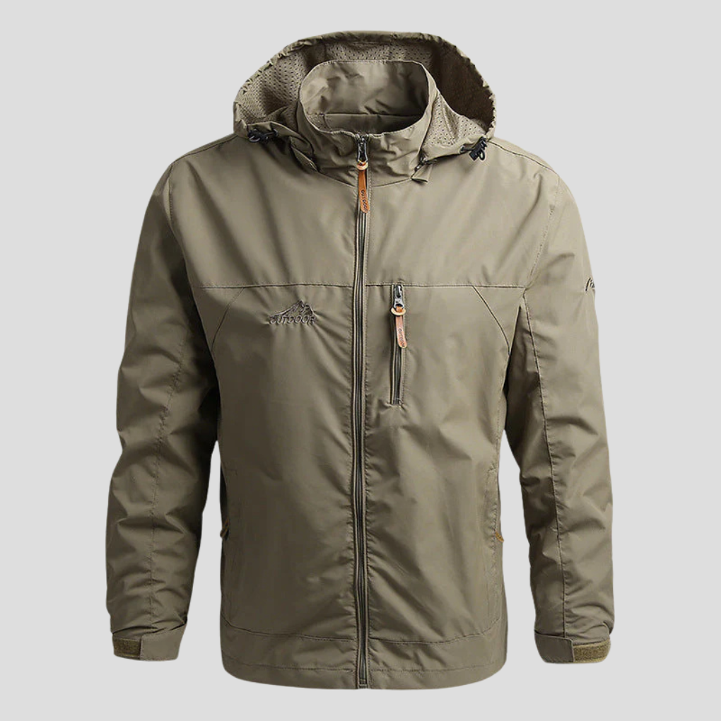 Softshell jacket for men – winter-ready design with outdoor features