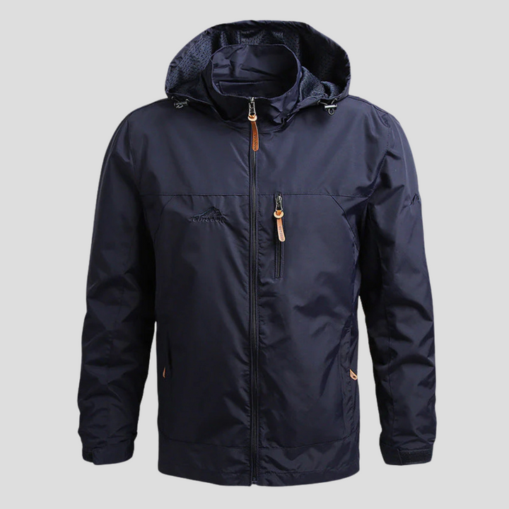 Softshell jacket for men – winter-ready design with outdoor features