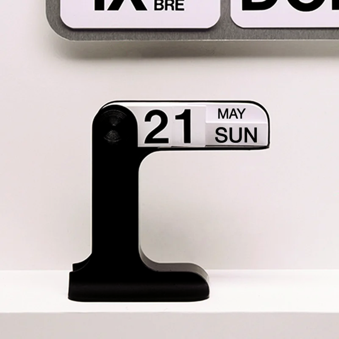 Evighetskalender med justerbar dato og måned
