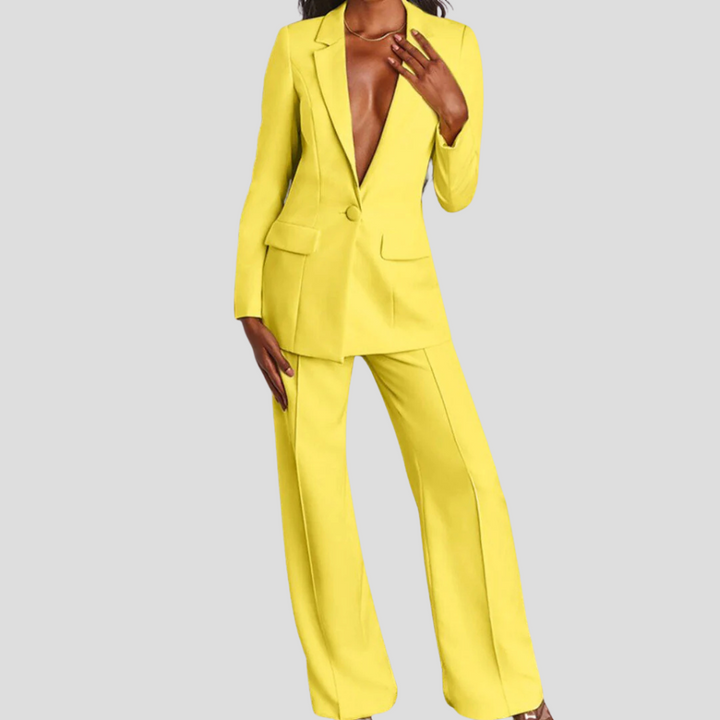 Blazer and pants set for women